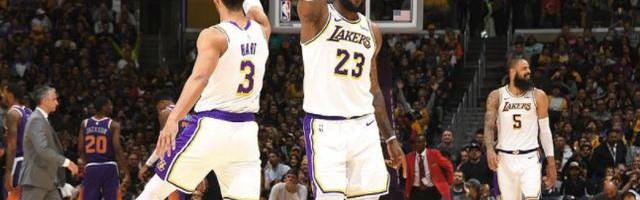  詹姆斯轰三双助湖人逆转公牛夺连胜