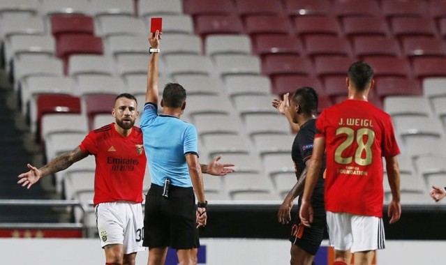  尼斯中场核心确诊，恐缺席关键欧冠战  