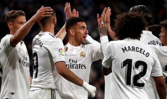  萨拉赫造点加绝杀，利物浦险胜热刺取三分  