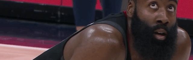  保罗16助攻太阳轻取爵士  