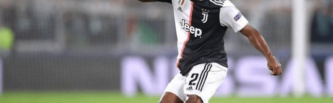  尤文图斯门将神勇发挥，多次扑救保住胜果