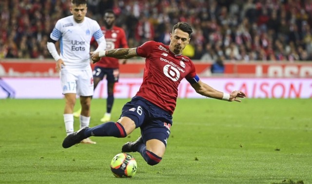  沃尔夫斯堡边路突破犀利连入三球锁定胜局  