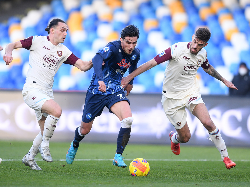  萨勒尼塔纳惊险保级，意甲保级大战悬念持续升温