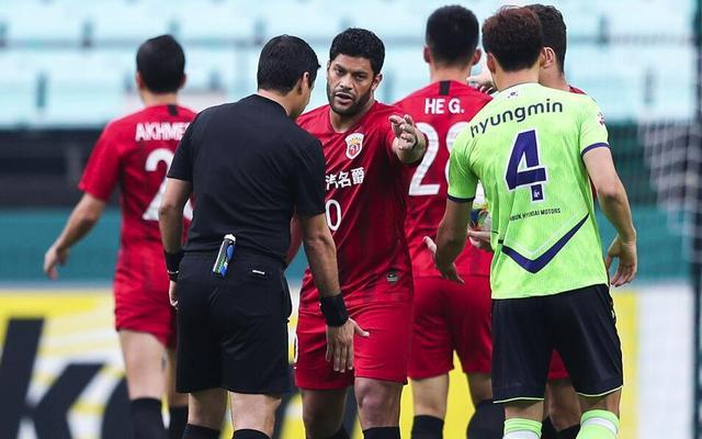  亚眠门将神勇发挥零封对手获最佳